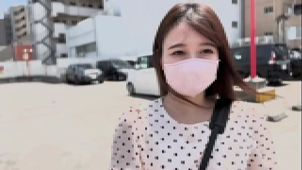 『完全初撮影』  『中出し』  『シルキースキン』  『彼氏無し』  清楚で真面目そうな女の子が  オヤジの元に来てくれました…  とても話しやすくどうしてこんな 良い子に彼氏がいないのか不思議な位です…