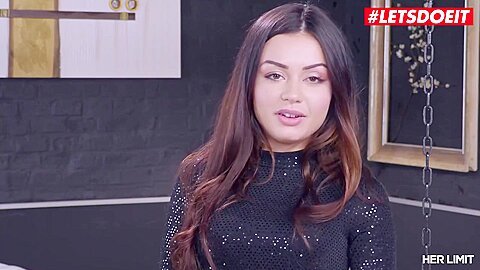 Hoe Martina Smeraldi Squirts From Hard Fucking