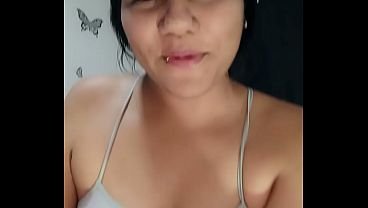 sexy morena bella se masturba con dildo moreno