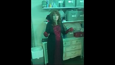 Steffi vampire pussy dance